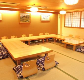 There are 2 private rooms recommended for various banquets.It can accommodate from 20 people up to 24 people.Please relax in the tatami room of the private room.