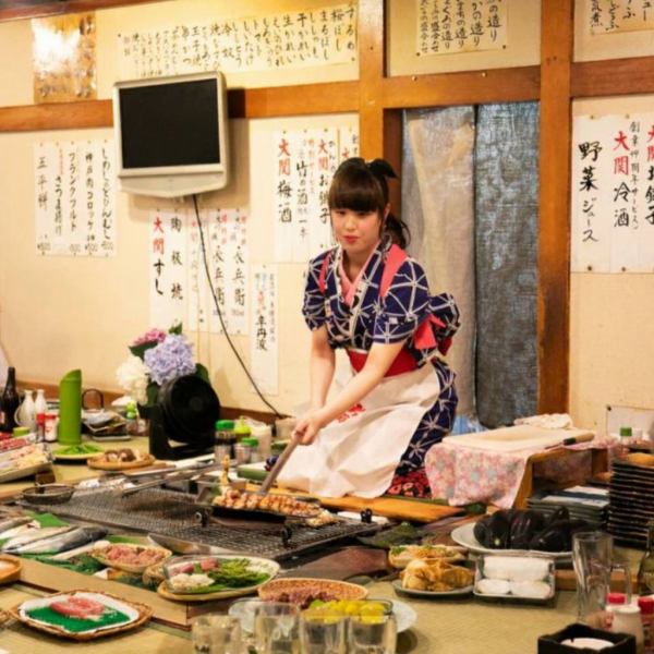 On the first floor, you can enjoy fresh fish and izakaya-style dishes at reasonable prices in our robata grill! We have counter seats and table seats available.