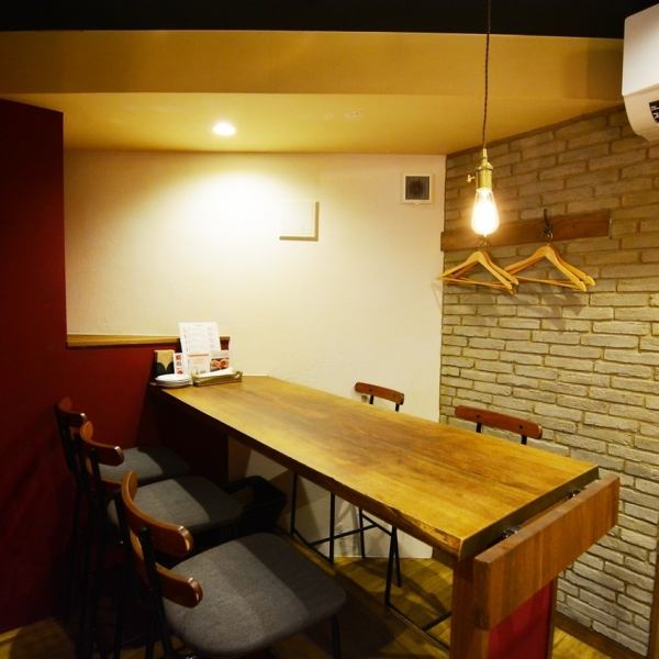 You can rent out the entire restaurant for up to 21 people. There are 8 seats at the counter and 13 seats at the tables.