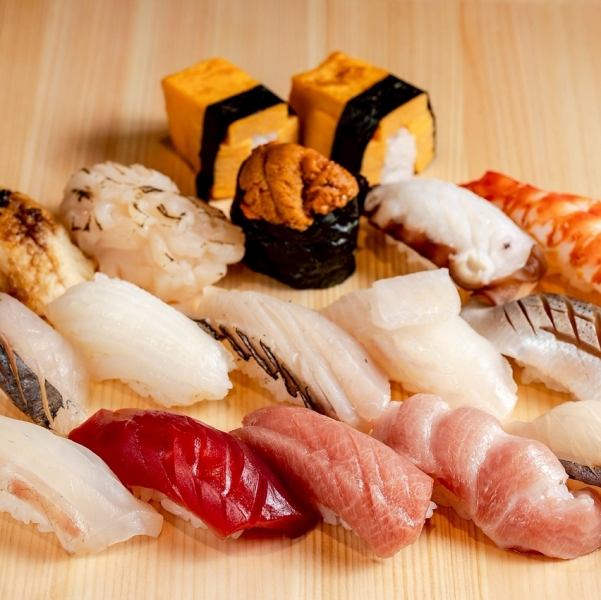 贅を尽くした「梵凡十五貫握り」