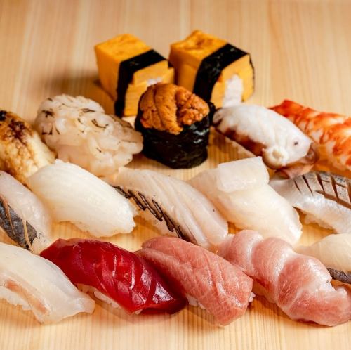 贅を尽くした「梵凡十五貫握り」