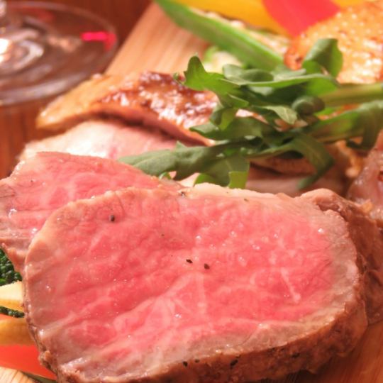 【All-you-can-drink banquet plan】 Domestic beef low temperature cooked steak ★ All you can drink with 120 minutes 9 items course ⇒ 5000 yen (excluding tax)