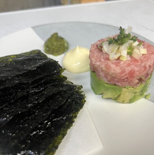 アボカドとマグロのタルタル