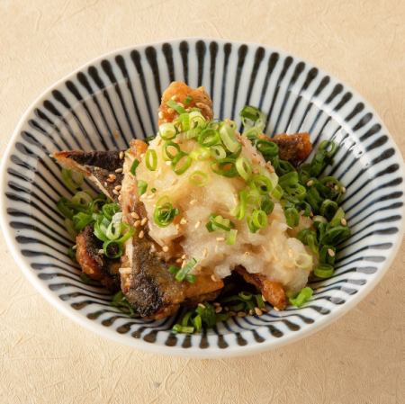 Deep-fried pacific saury with grated nametake mushroom