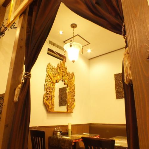[Sukhumvit Soi 55 Nishi-Shinjuku] There is also a seat for 2 people ♪
