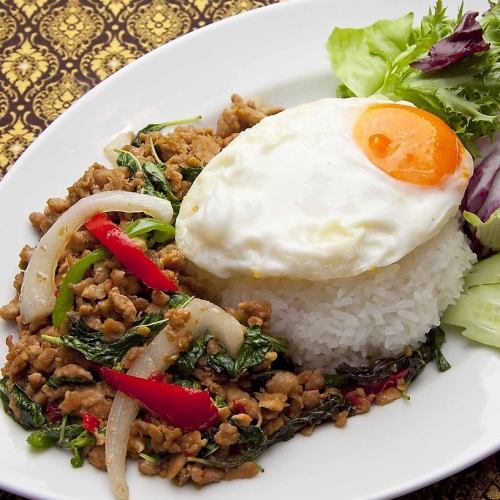 Gai Pad Gapao Lat Khao Kai Dao (basil stir-fried rice with ground chicken and fried egg)