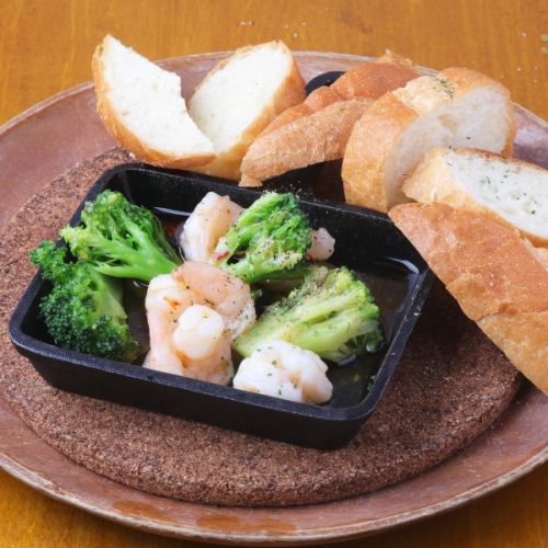 Shrimp & broccoli