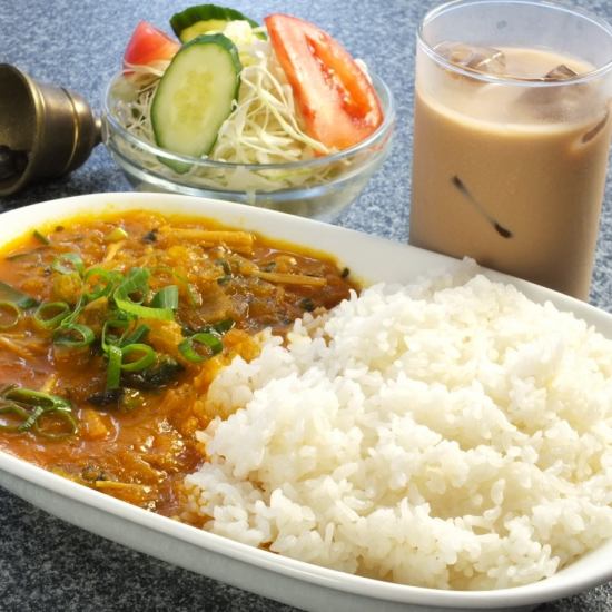 カレー、ナンの種類も豊富☆伝統ある本格インド料理を提供。