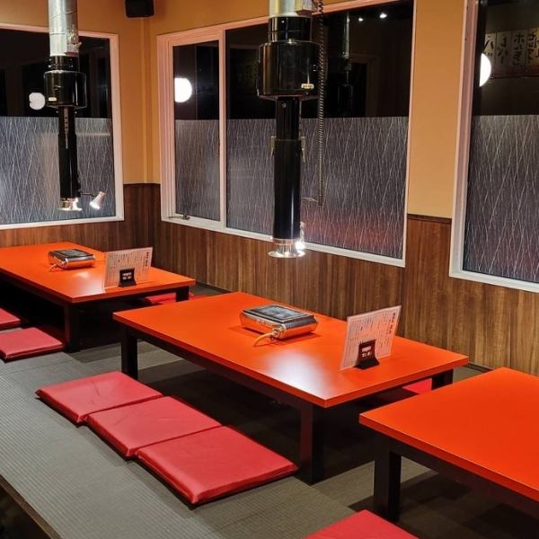 [For yakiniku in Akutami and Hino, go to "Meat Professional Yakiniku Maru"] The tatami room and semi-private room can accommodate up to 4 people, and the tatami room floor can accommodate up to 15 people! Please contact us for your time and budget.