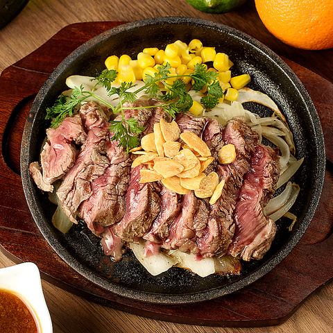 お肉料理とお酒の相性◎