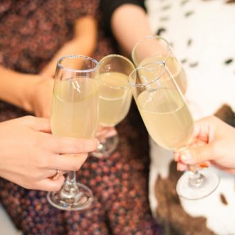 【女子会限定】飲み放題付♪人気料理含む女子会コース8品！「気まぐれピザ/ローストビーフ肉寿司