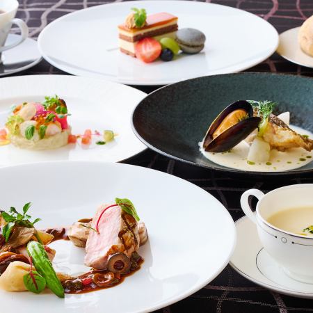 【11月・12月】ランチ・ディナー/ カジュアルコース(12/24のディナーは休止)