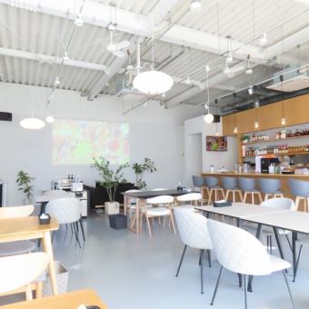 当店の貸切利用は１組６万円でご利用いただくことができます。ご予約の際はご利用日の３日前にお電話でお問い合わせください。