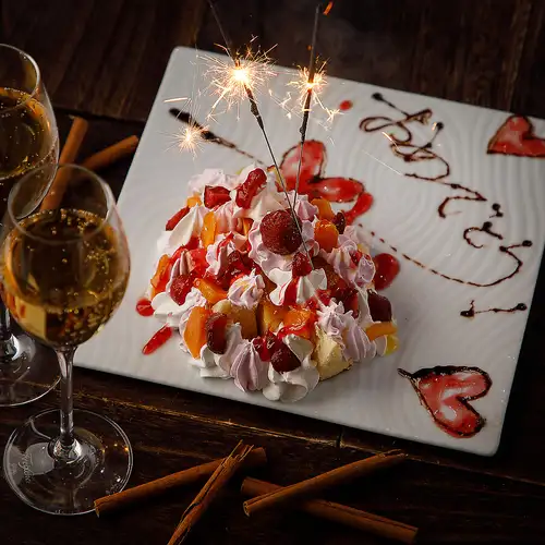 誕生日の方へ♪デザートプレートをプレゼント致します！
