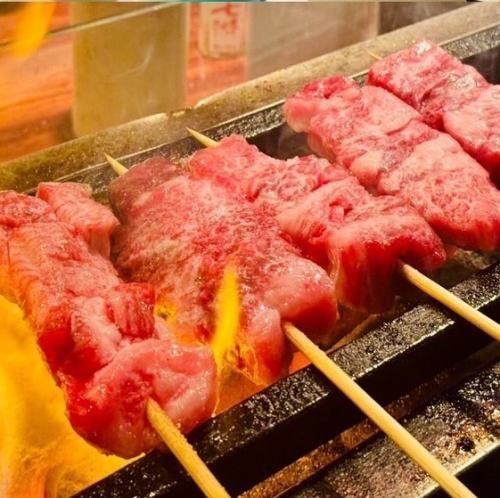There are a wide variety of skewers grilled over charcoal.We offer a wide variety of items such as yakitori and beef skewers.