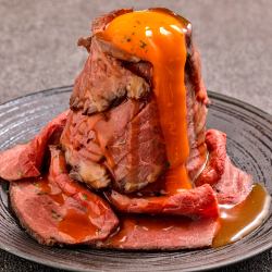 Roast beef tower with sea urchin sauce