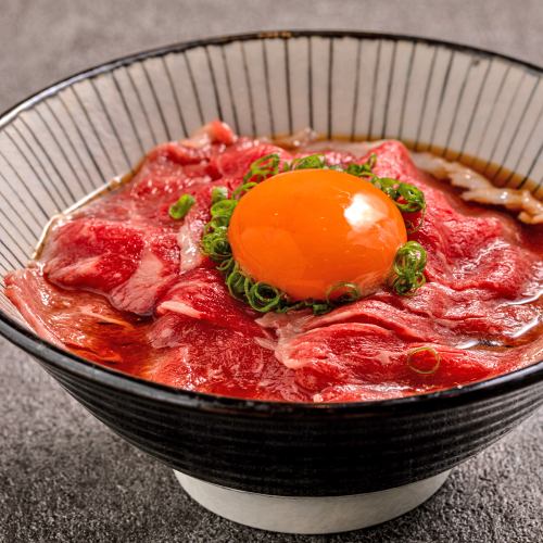 Luxurious rare beef tsukimi udon