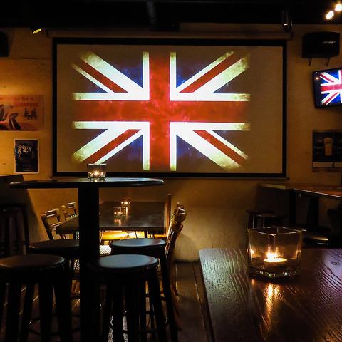 地下の隠れ家で、こだわり料理と本格ビールやカクテルを