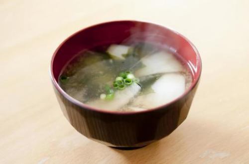 Sea lettuce miso soup of the day