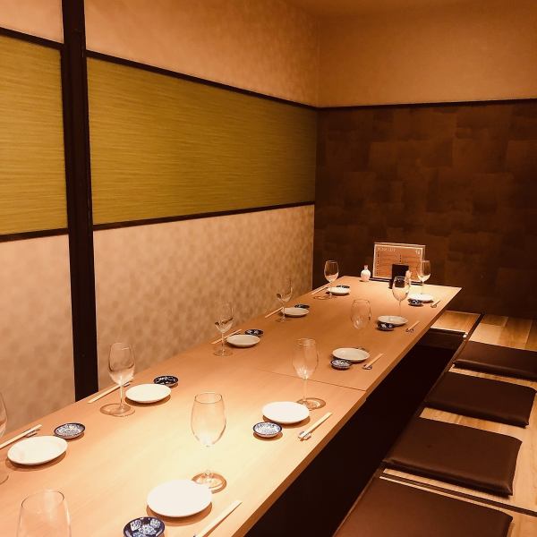 [Fully equipped with private rooms] If you would like to enjoy a meal with your family, we recommend the private tatami room.Even if you have small children with you, you can feel safe here.It can accommodate up to 10 people, allowing you to stretch out your legs and relax.The venue can be rented exclusively for a maximum of 46 guests.We can accommodate a variety of situations, so please feel free to use our services.