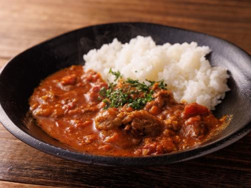 Homemade stewed beef tendon curry