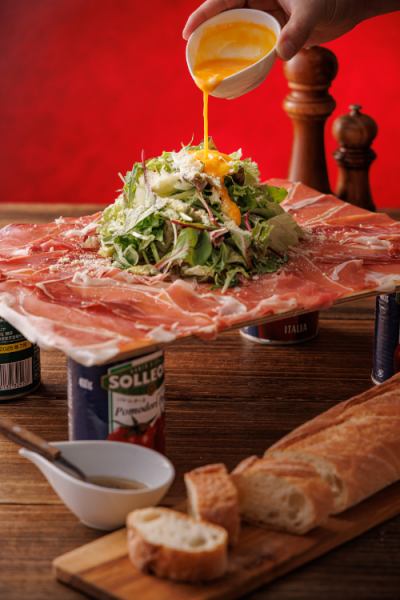 Plate of prosciutto with salad (4 servings) 1980