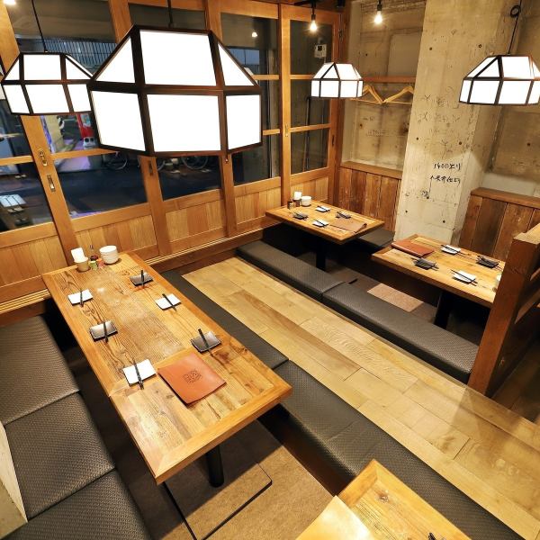 You can choose from a wide range of options such as tables, sunken kotatsu, counters, and terraces.*There are no private rooms.
