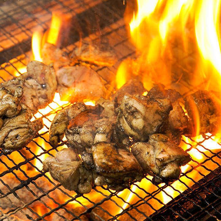 【120分钟】炭烤烤鸡肉串和人气鸡翅自助餐3,300日元（含税）