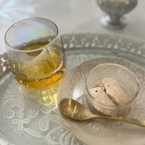 ≪木金土は遅くまで営業中♪≫本格カクテルをはじめ豊富なお酒とデザートが楽しめる”夜カフェ & BAR”