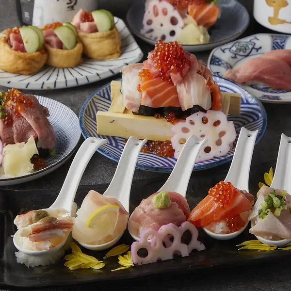 うちに来たなら必ず食べてほしい！料理長が厳選した鮮魚の限界盛り！！”豪華！鮮魚の桶盛り”が登場◎