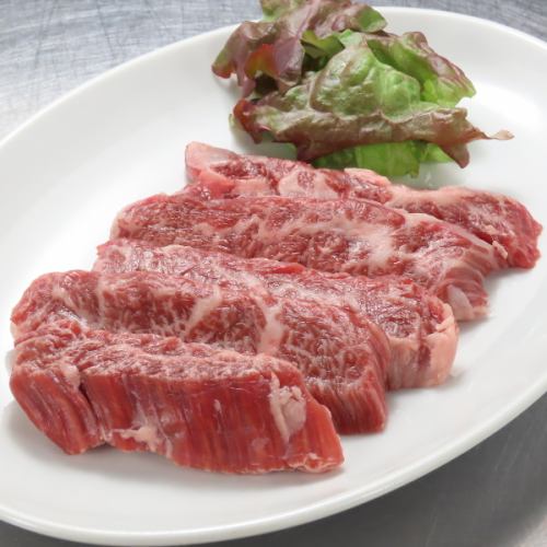 程よくのった脂と赤身肉が絶妙なバランス！牛ハラミ