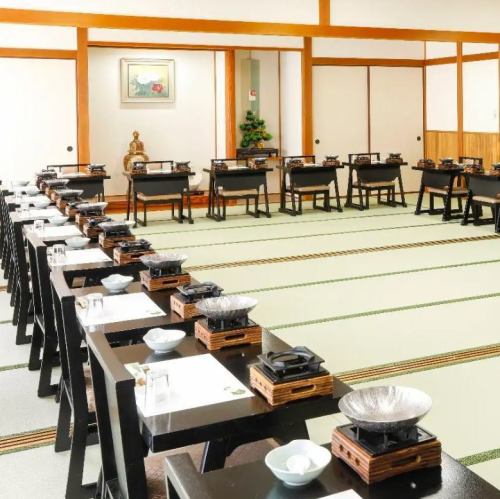 <p>【座敷個室】5～10名様まで収容可能！座敷に椅子テーブルの形式にてご用意致します。お客様のご希望に合わせた席配列も可能ですのでお気軽にお問合せください。</p>