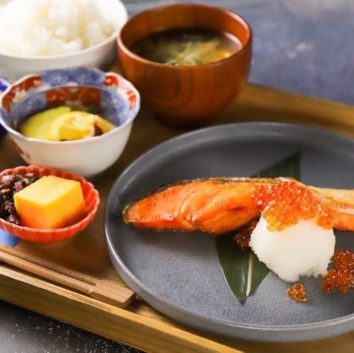 鮭のいくらおろし定食