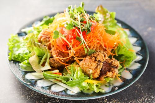 たっぷり野菜の油淋鶏