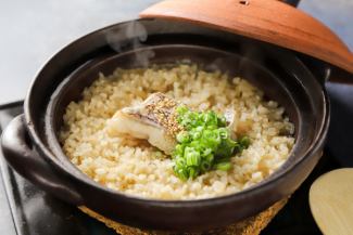 ふっくら鯛土鍋メシ(一合)出汁茶漬けセット