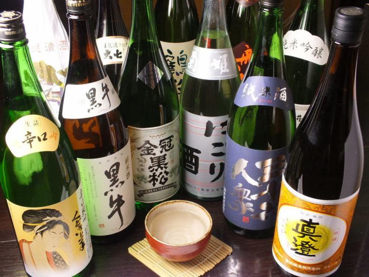 Approximately 20 kinds of local sake selected carefully and about 10 types of distilled spirits are prepared