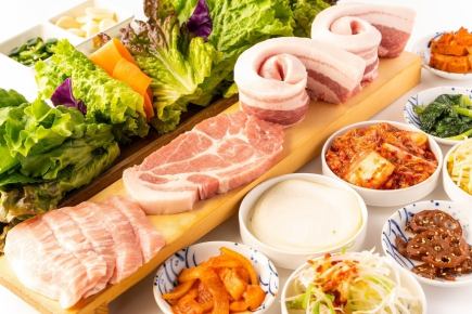 [Lunch B course <11:00-15:00>] Aged raw meat set all-you-can-eat course 90 minutes for 2,150 yen!