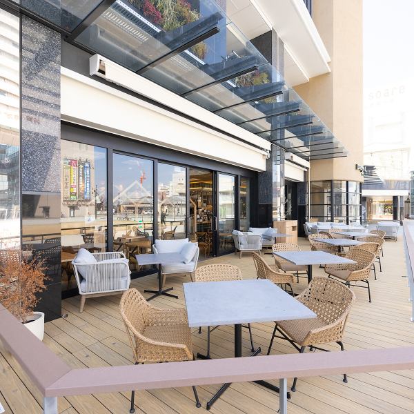 [Open and relaxing space] The terrace seats have a very open atmosphere where you can feel the natural sunlight ♪ Enjoy a special time with recommended food and drinks while enjoying the outside air!