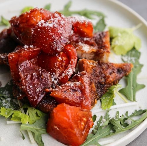 神戸ポークのカツレツ　トマトとバルサミコのソース