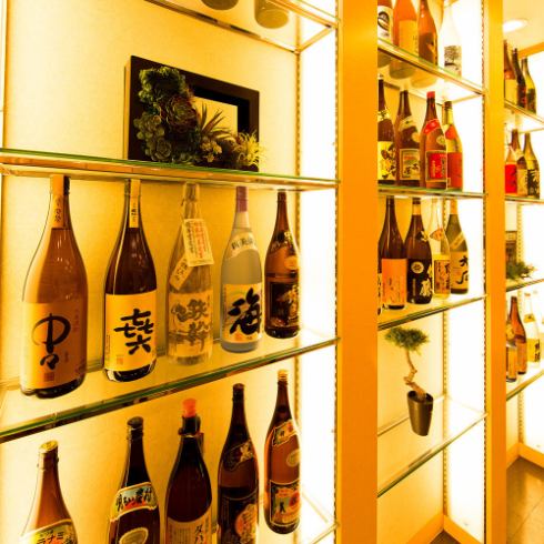 We have carefully selected local sake from all over the country!