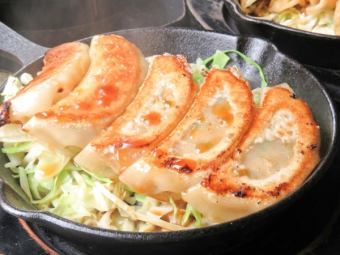 【日-木曜日限定コース★130分飲み放題付!】選べる人気焼き餃子3種＆逸品全8品4000円