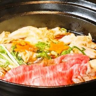 [Saga beef sirloin sukiyaki hot pot course]