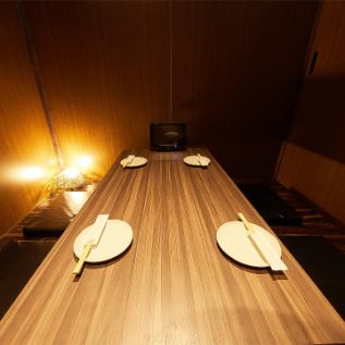 Our best-pushed mat sofa digging super VIP complete private room ★ A room where you can bring anything such as joint party, entertainment, meetings, family together !! Please drink delicious sake in our proud private room ♪ ♪