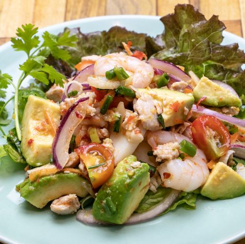 海老とアボカドのサラダ