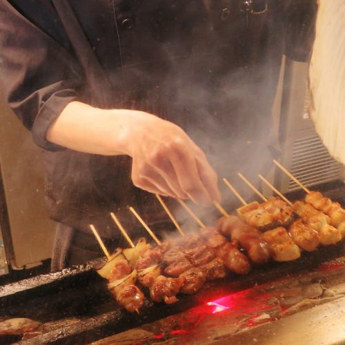 プライバシーが守られた落ち着いた店内にリニューアル♪