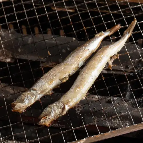 子持ちシシャモ(2匹)