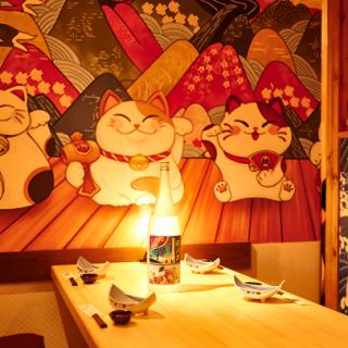 A modern Japanese private room with a beautiful design created by a designer with exquisite craftsmanship.It is recommended for various banquets and drinking parties such as business entertainment in Yaesu, girls' parties, group dates, birthdays, anniversaries, and welcome/farewell parties.[