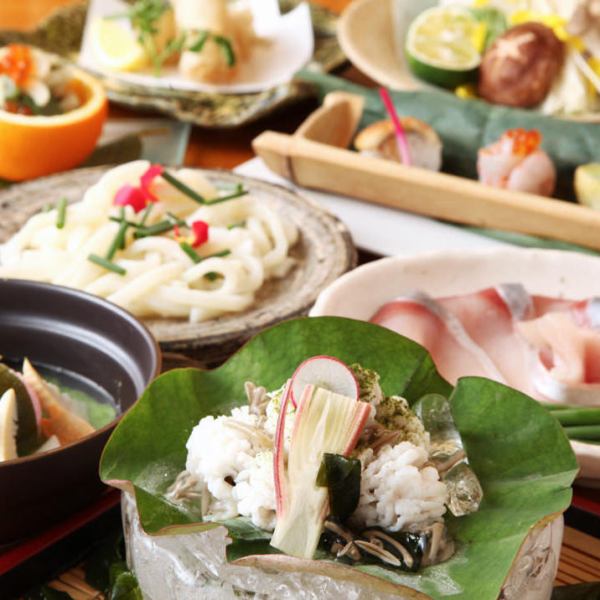 【豪華生魚片拼盤+套餐】8品套餐120分鐘無限暢飲5,500日元（含稅5,500日元）