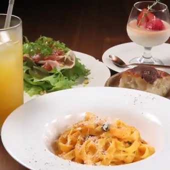 【お気軽セット】味の選べるパスタorリゾット+サラダ、スープ付 全3品+ワンドリンク3000円(税込)