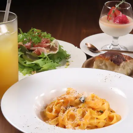 【お気軽セット】味の選べるパスタorリゾット+サラダ、スープ付 全3品+ワンドリンク3000円(税込)